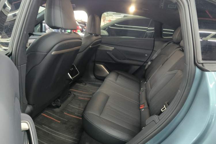 Used ONVO L60 2024 60 kWh All-Wheel Drive