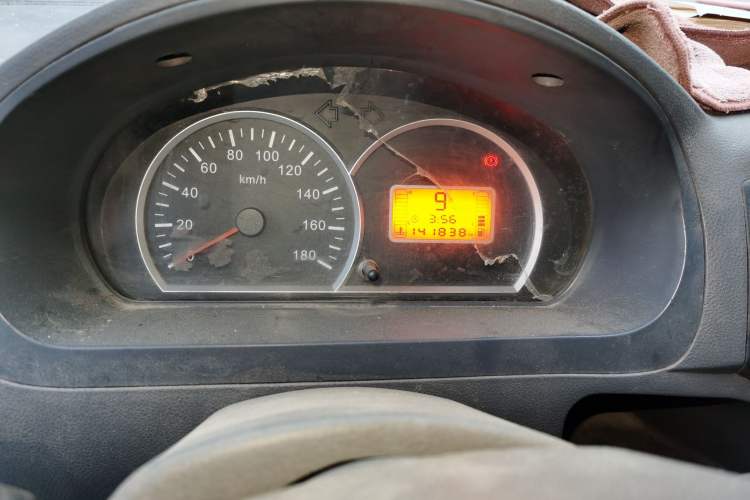 Used BAIC Weiwang 307 2014 1.2L Standard A12 Odometer Close Up