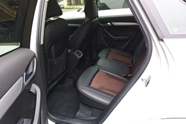 Used Audi Q3 2018 30th Anniversary Edition 30 TFSI Fashion Model Left Rear Seat