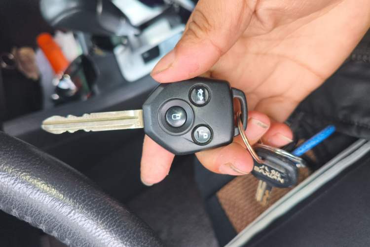 Used Subaru XV 2012 2.0i Comfort Edition
