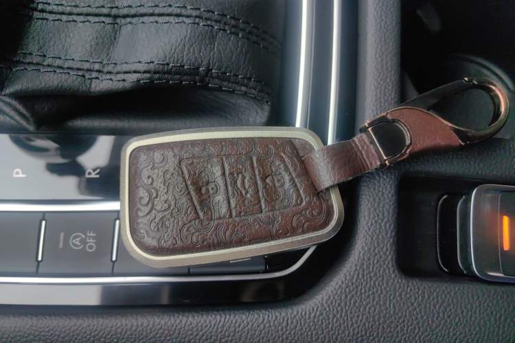 Used Volkswagen Magotan 2023 2 Million Units Commemorative Edition 330TSI DSG Luxury Version Vehicle Key