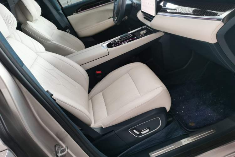 Used Zeekr 009 2022 WE Edition
