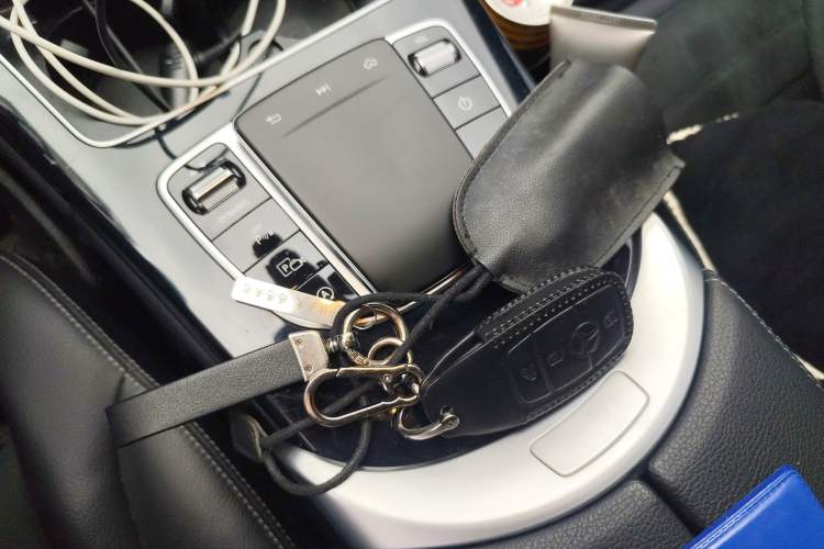 Used Mercedes-Benz C-Class 2019 C 260 Sport Edition Vehicle Key