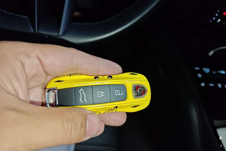 Used Porsche Cayenne 2024 Cayenne 3.0T Vehicle Key