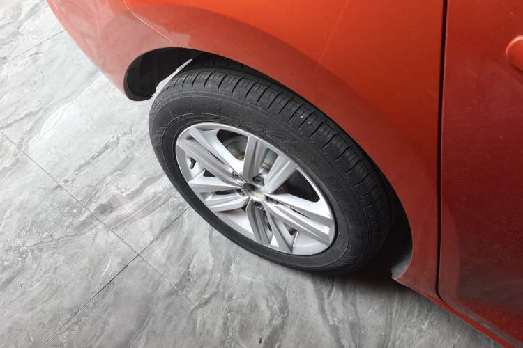 Used Volkswagen Santana 2015 Haval H6 1.6L Automatic Comfort Model Right Rear Wheel Hub