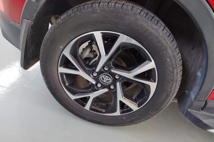 Used Toyota C-HR 2018 2.0L Leading Edition China V-standard