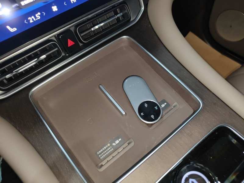 Used Hima AITO M9 2025 Extended-Range Ultra Version 52 kWh 5-Seater Edition — 8