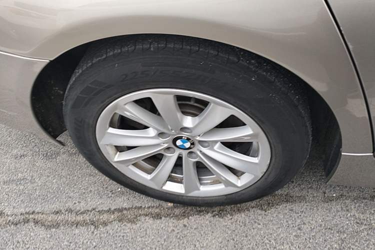 Used BMW 5 Series 2014 520Li Elegant Model
