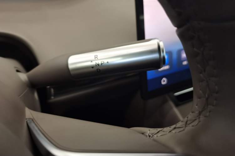 Used Hima Luxeed R7 2025 Range-Extended Version 251 km Max
