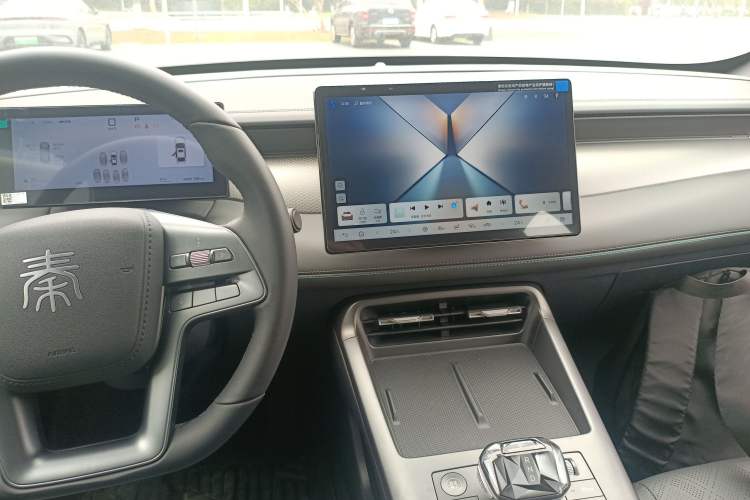 Used BYD Qin PLUS 2025 DM-i Smart Drive 120KM Superior Model
