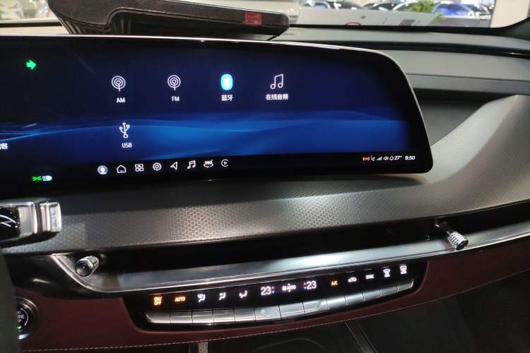 Used Cadillac XT5 2025 2.0T Platinum Edition
