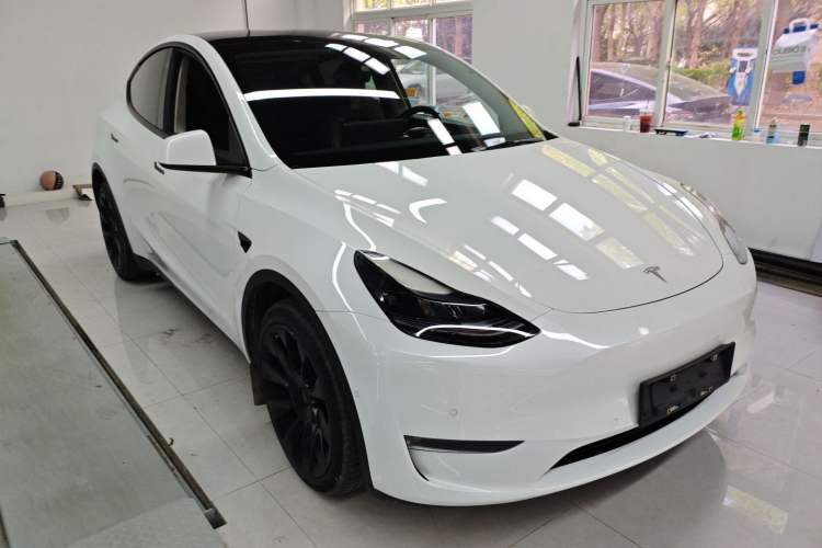 Used Tesla Model Y 2022 Long-Range All-Wheel-Drive Version
