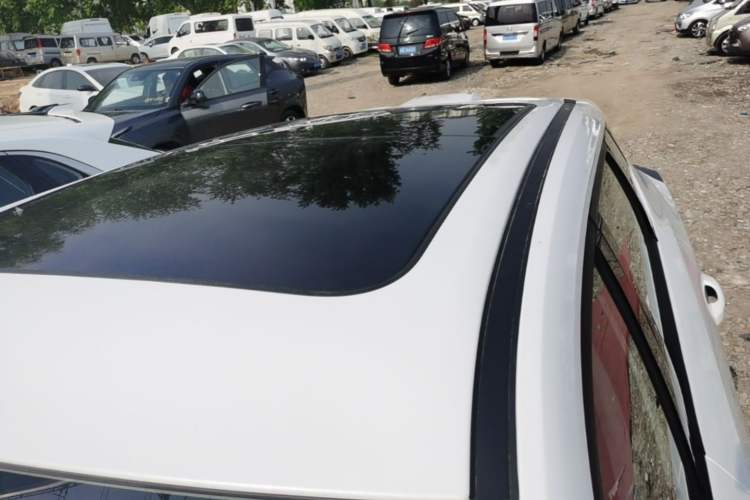 Used CHANGAN UNI-Z New Energy 2024 Blue Whale Smart Electric iDD 125km Excellence Model Roof