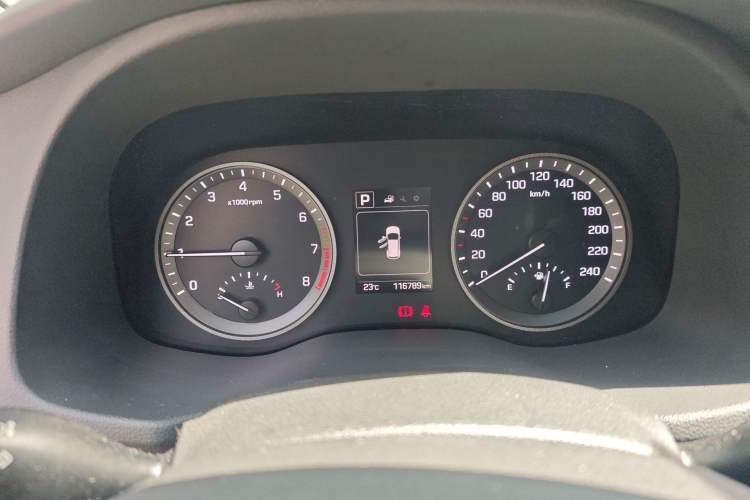 Used Hyundai Tucson 2015 1.6T Dual-Clutch Two-Wheel-Drive Smart Model Instrument Cluster