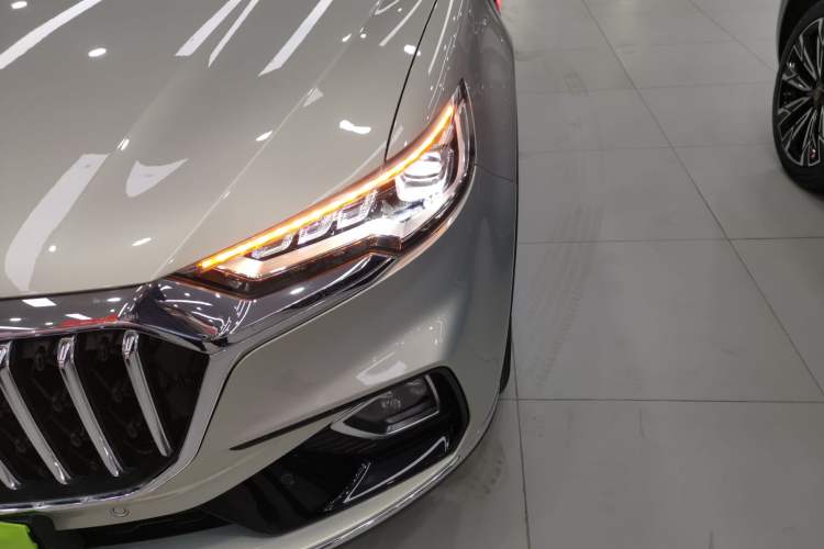 Used Hongqi HS5 2022 Revised Version 2.0T Smart Connect Flagship Edition