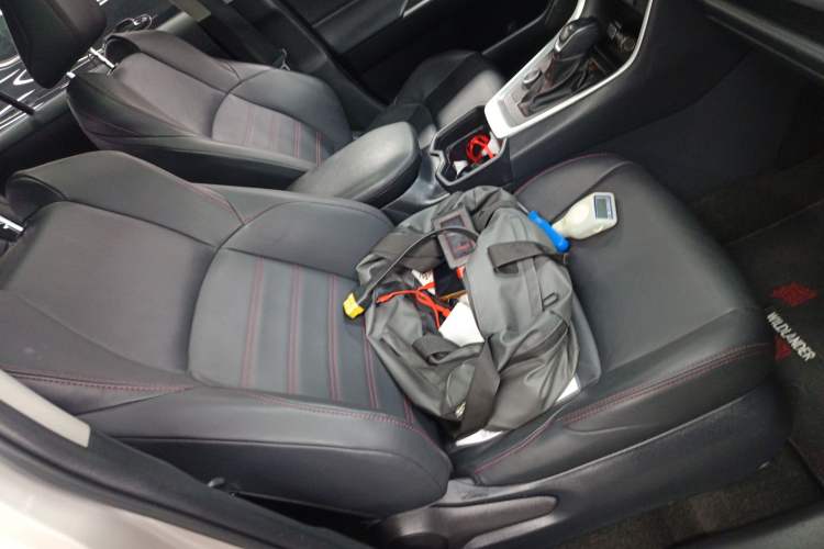 Used Toyota Wildlander New Energy 2021 High-Performance Edition 2.5L Two-Wheel Drive Powerful Version Right Front Seat