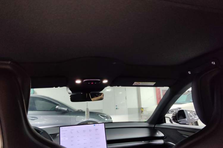 Used Xiaomi Auto SU7 2024 Rear-Drive Standard Founder Edition
