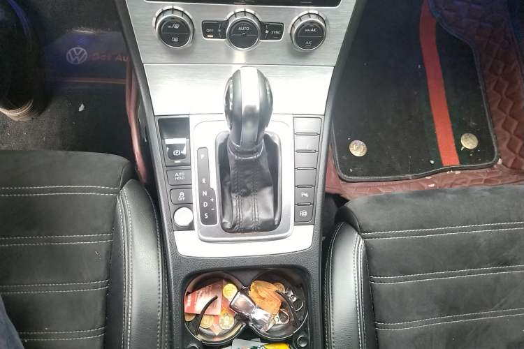 Used Volkswagen FAW-Volkswagen CC 2013 1.8TSI Luxury Model Gear Lever