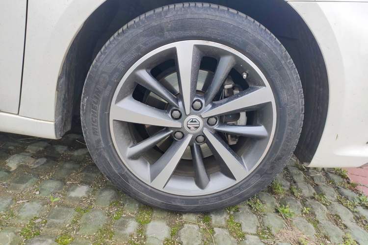 Used MG 6 2019 20T Automatic Sport Edition Right Front Wheel Hub