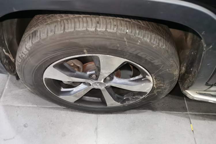 Used Jeep Cherokee 2019 2.0T Four-Wheel Drive Exploration Edition + Autonomous Driving Smart Package China V