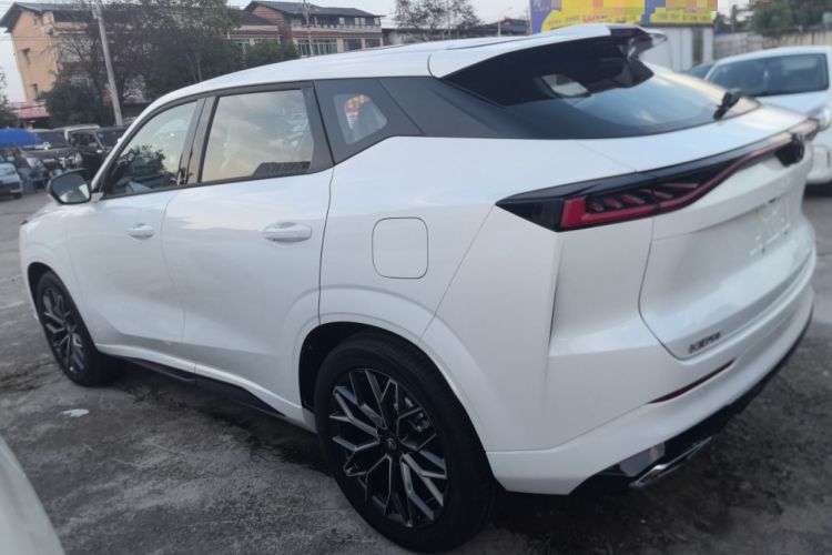 Used Changan UNI-Z 2025 1.5T Luxury Version