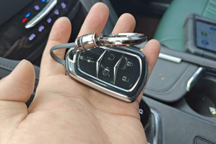 Used Cadillac XT5 2018 25T Luxury Model