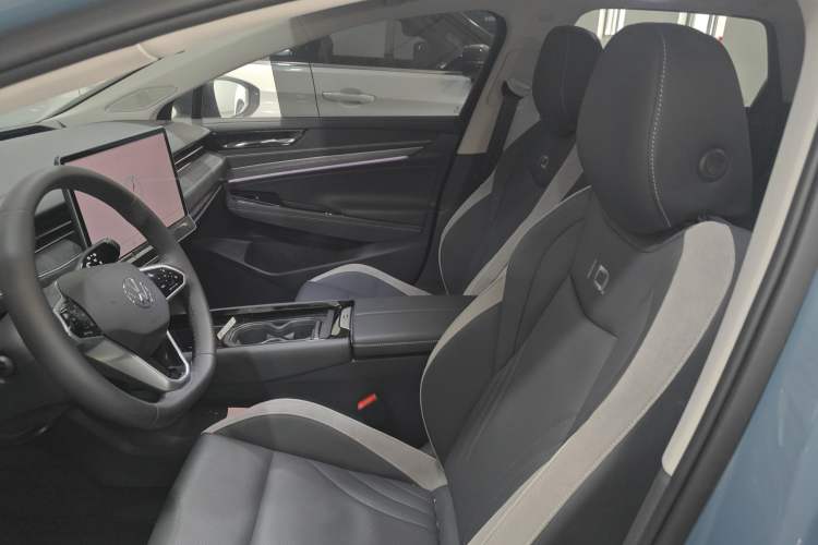 Used Volkswagen ID.7 VIZZION 2024 PRO Model Left Front Seat