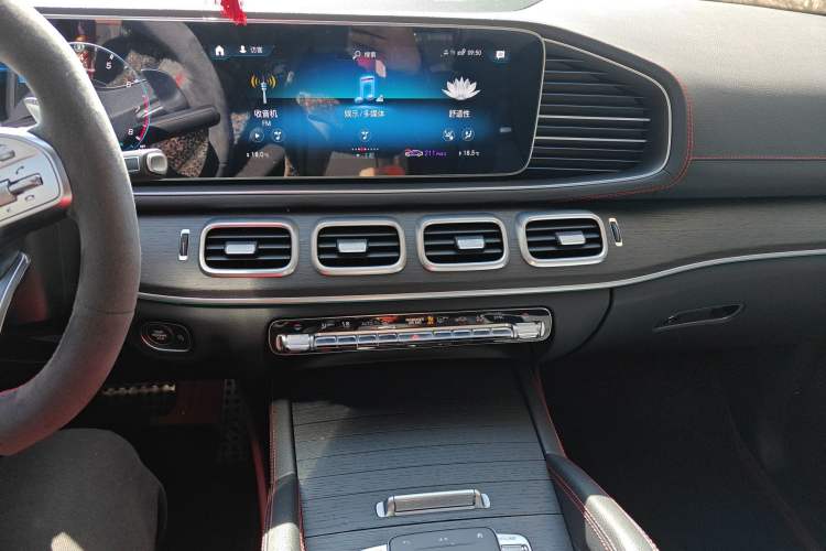 Used Mercedes-Benz GLE AMG 2022 AMG GLE 53 4MATIC+ Audio And AC Panel