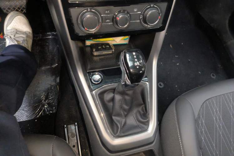 Used Volkswagen T-Cross 2020 280TSI DSG Comfort Edition Gear Lever