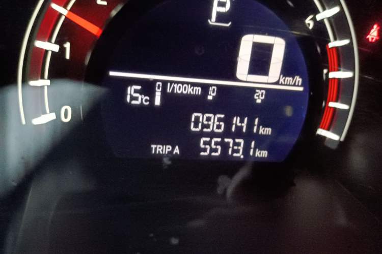 Used Honda CR-V 2021 240TURBO CVT 2WD Comfort Version Odometer Close Up