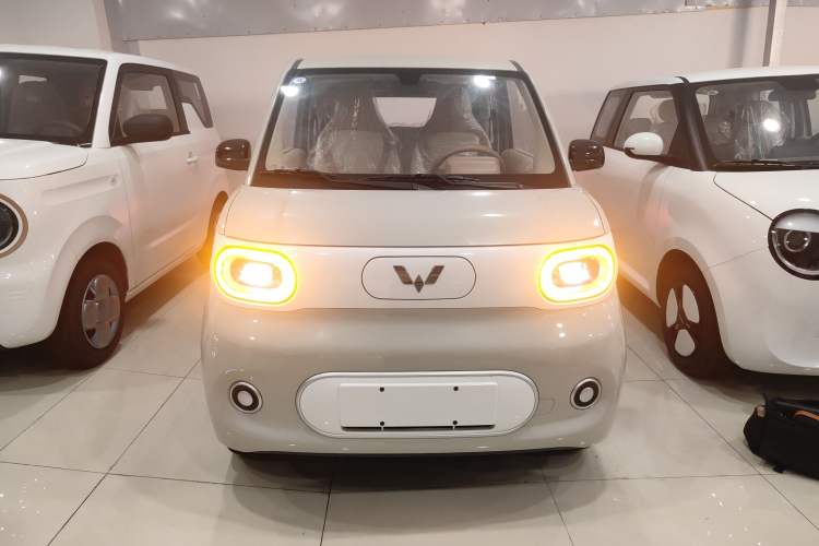 Used Wuling Hongguang MINIEV 2024 3rd Generation 215km Youth Edition