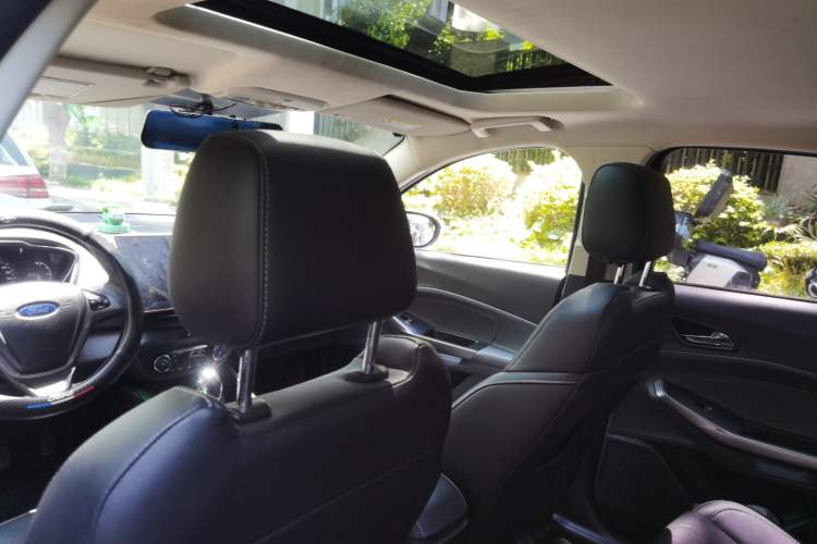 Used Ford Escort 2017 Happiness Edition 1.5L Automatic Fashion Version
