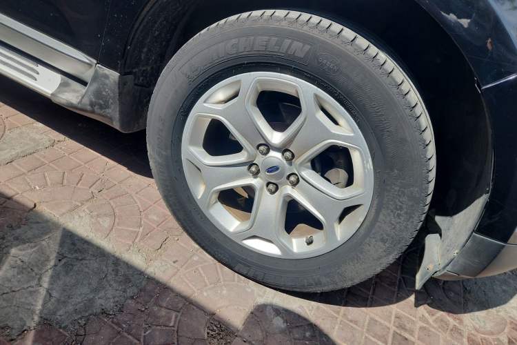 Used Ford Edge 2012 2.0T Elite Sunroof Edition Right Front Wheel Hub