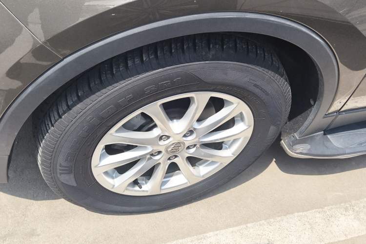 Used Buick Envision 2015 20T Two-Wheel-Drive Elite Model
