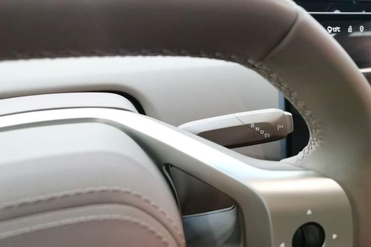 Used Avatr 12 2026 Ultra Pure-Electric All-Wheel-Drive Version Gear Lever