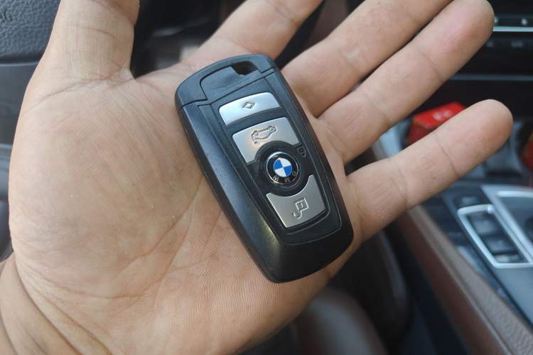 Used BMW 5 Series 2014 520Li Elegant Model