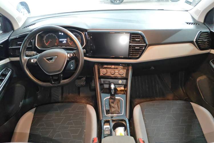 Used Jetta VS5 2023 280TSI Automatic Trend Edition
