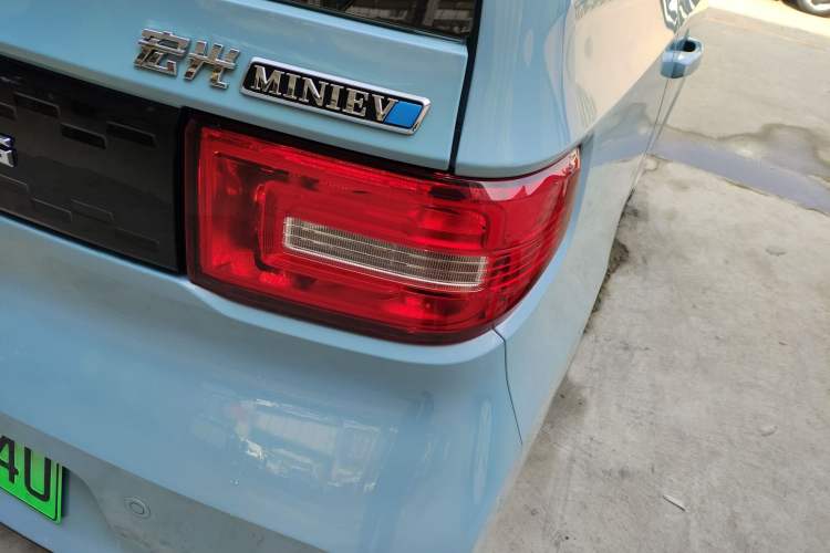 Used Wuling Hongguang MINIEV 2022 Easy Version Lithium Iron Phosphate Right Rear Taillight