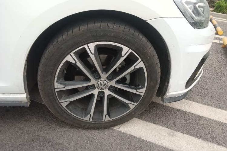 Used Volkswagen Golf 2019 280TSI DSG R-Line China VI Standard
