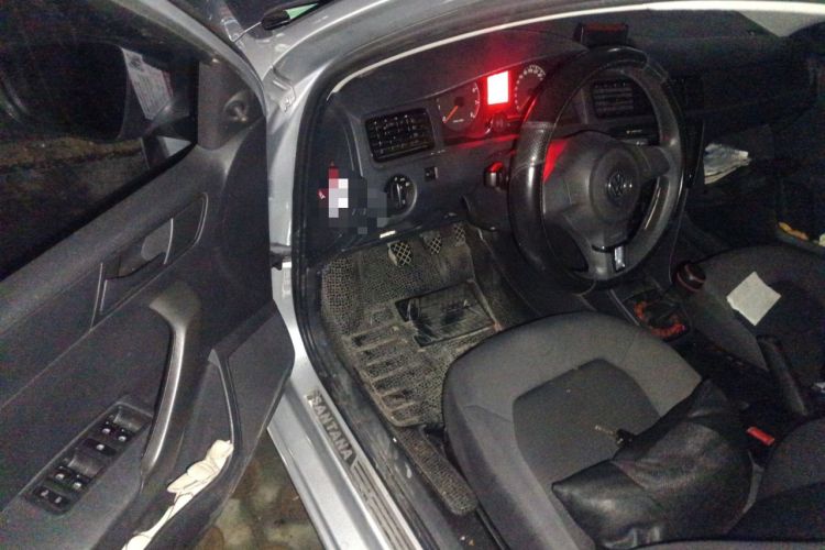 Used Volkswagen Santana 2013 1.6L Manual Fashion Edition
