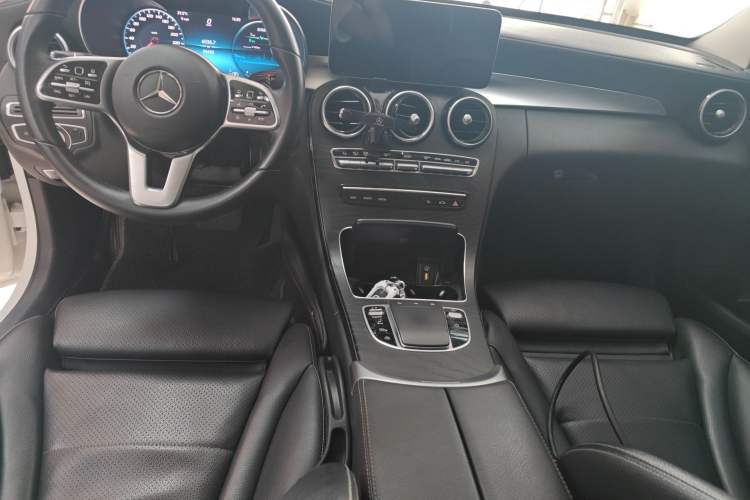 Used Mercedes-Benz C-Class 2019 Restyled C 260 L Sport Edition Gear Lever