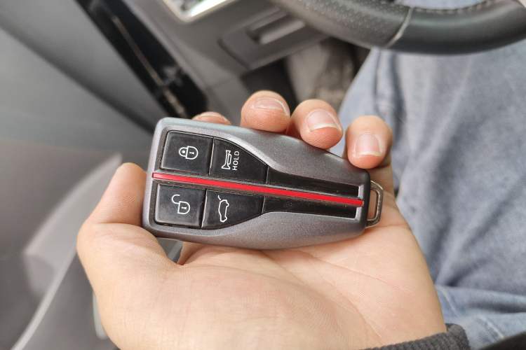 Used Hongqi HS5 2022 Facelifted Version 2.0T Smart Connect Flagship All-Wheel-Drive Edition
