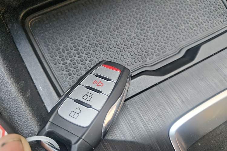 Used Great Wall Poer 2024 2.4T Commercial Version Automatic Diesel 4x4 Elite Edition Vehicle Key