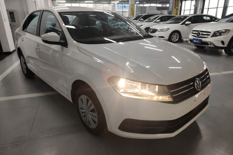 Used Volkswagen Santana 2021 1.5L Manual Fashion Edition Front Right 45 Deg