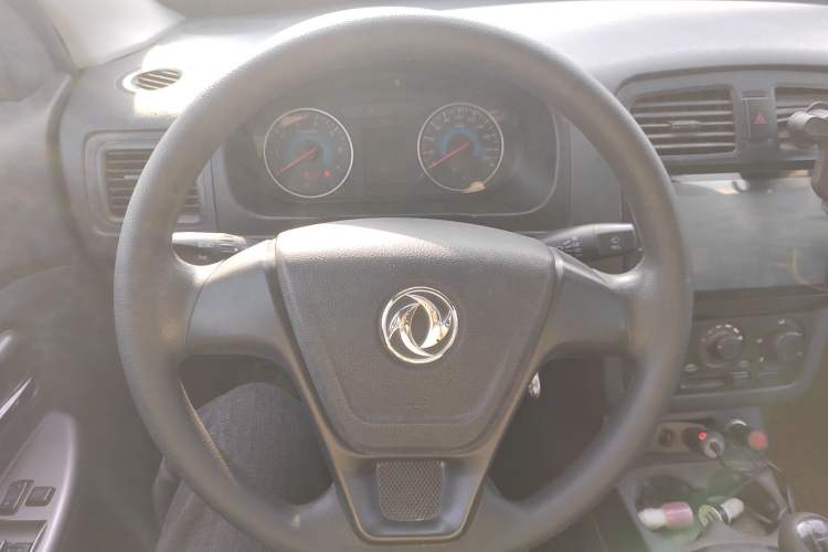 Used Dongfeng Fengon 330 2014 1.5L Manual Utility Version DK15
