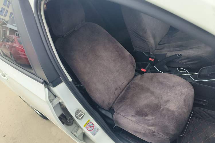 Used Skoda Rapid Spaceback 2016 Revised Version 1.6L Automatic Front-Drive Edition Right Front Seat