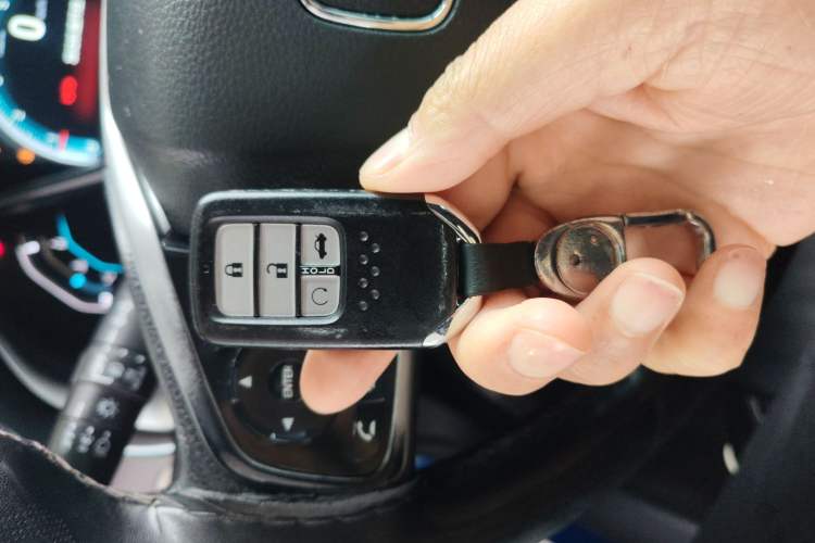 Used Honda Civic 2016 220TURBO CVT Luxury Edition Vehicle Key