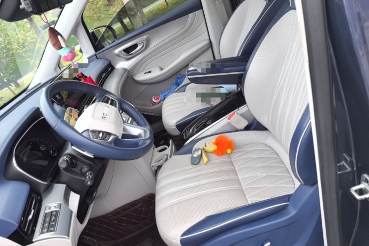 Used Roewe iMAX8 2022 400TGI Prestige Edition