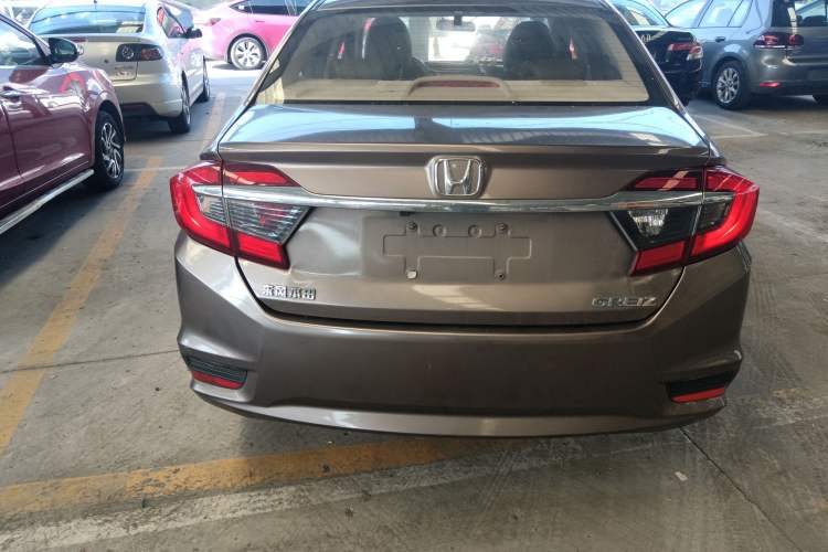 Used Honda Greiz 2016 1.5L CVT Classic Edition
