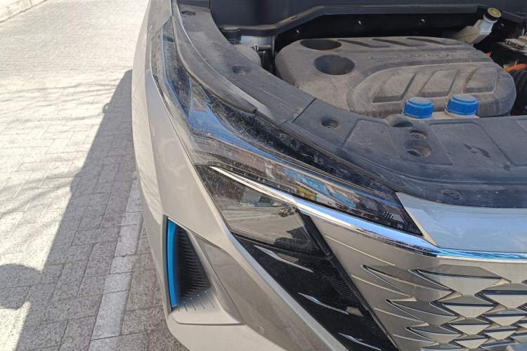 Used CHANGAN OSHAN Z6 New Energy 2023 ZhiDian iDD 150KM Flagship PLUS Smart Parking Edition Exterior 6